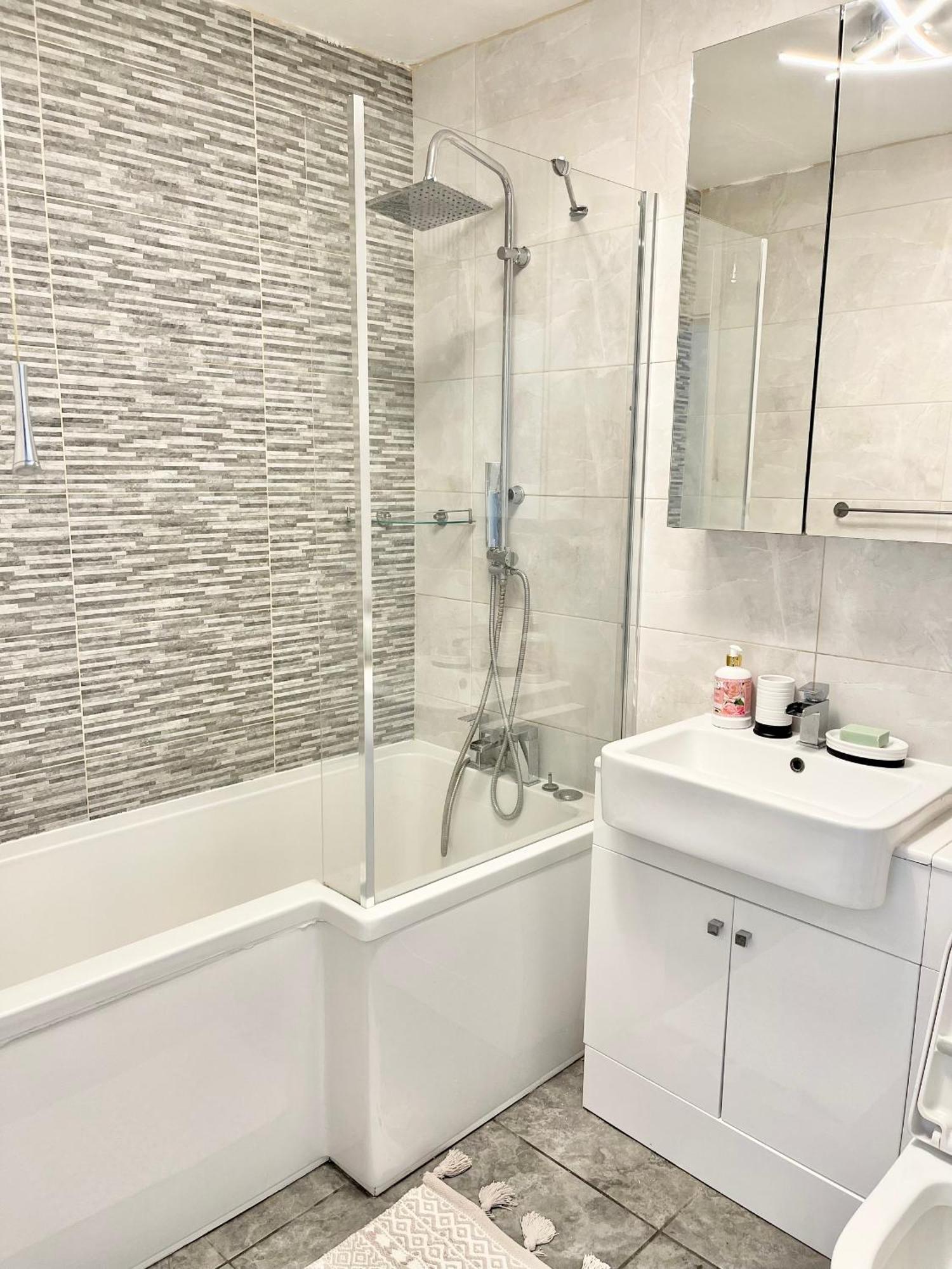 Appartamento Paddington Flat Close To Station With Patio *